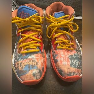 Nike Kyrie infinity.